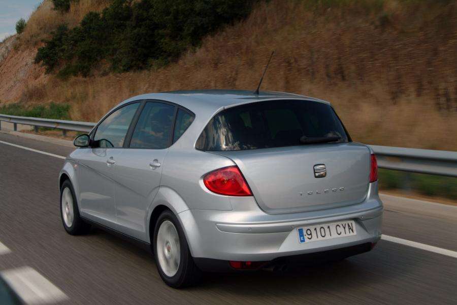  Seat Toledo 2004 года  (фото 28 из 110)